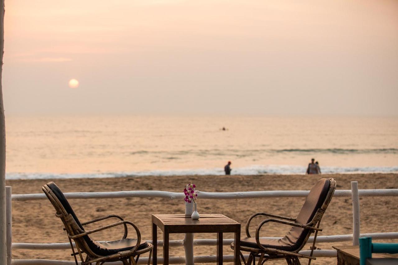 Agonda Shell Beach Resort Канкон Экстерьер фото